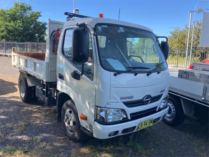 2018 Hino 300 Series Tipper 616