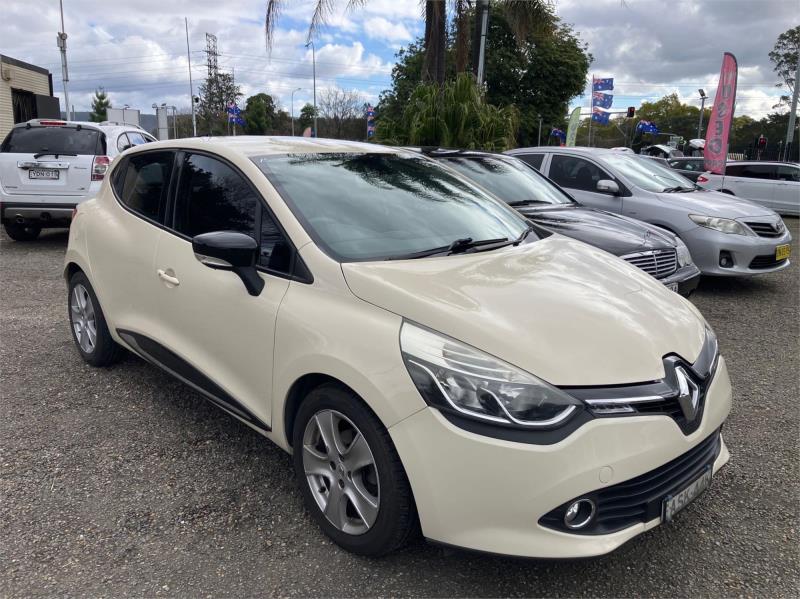 2015 Renault Clio Hatchback Expression IV B98